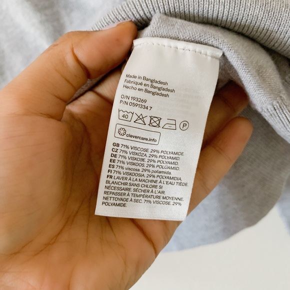 Light Gray Thin Knit Sweater size S - Picture 2 of 4